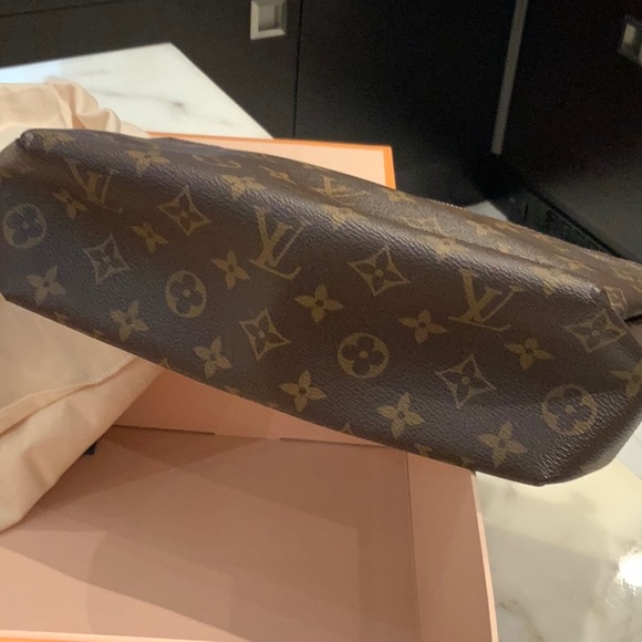 Louis Vuitton pouchette - Picture 6 of 9